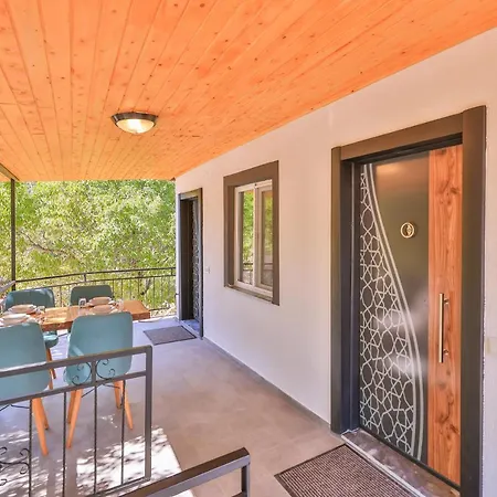 Kaya Holiday home